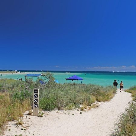 Ningaloo Club Backpackers Coral Bay Exterior foto